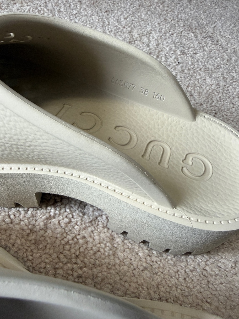 Gucci Cream Perforated GG Slide Clogs - Picture 5 of 8
